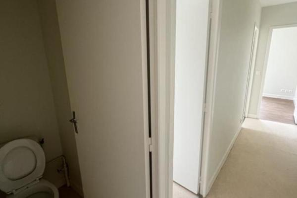 Location - Appartement 3 pièces 72 m 2 LE MANS (72000)