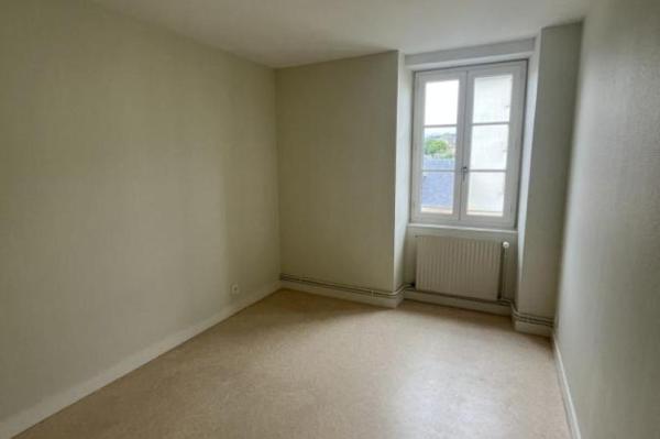 Location - Appartement 3 pièces 72 m 2 LE MANS (72000)