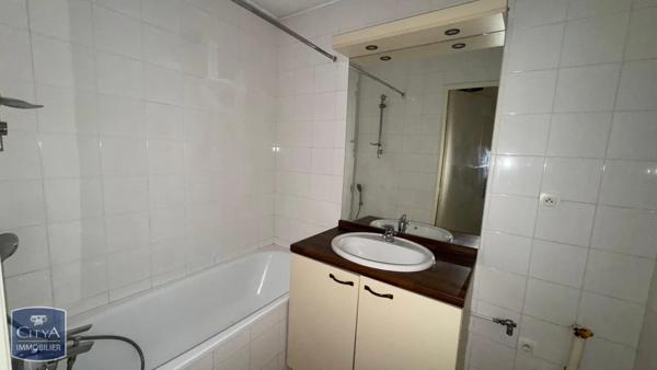 Appartement à louer 2 pièces 41.78m²