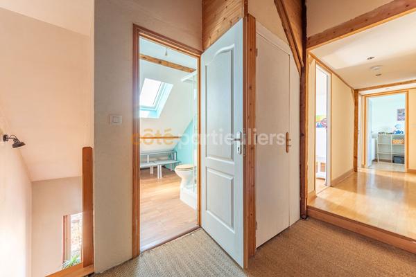 Vente
                Maison104 m² - 7 Pièces -
                    LA FERRIERE (85280)