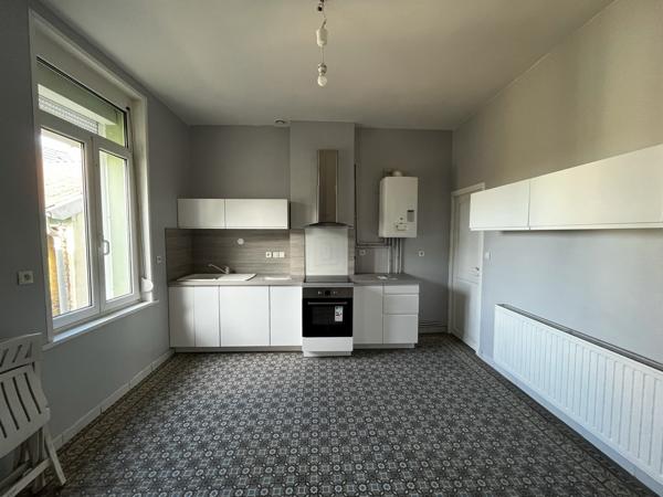 Location Maison90 m² - 2 Pièces - ST POL SUR TERNOISE (62130)
