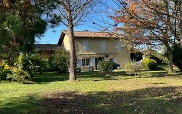 Maison à vendre    5 pièces •  Mauvezin