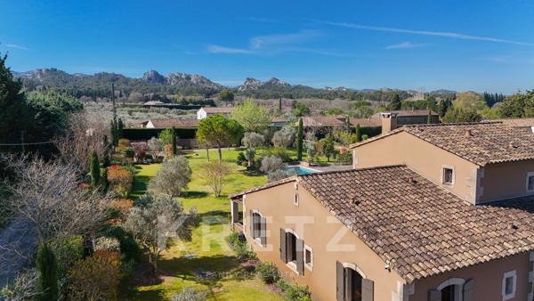 Villa contemporaine haut de gamme avec piscine – Saint-Rémy-de-Provence