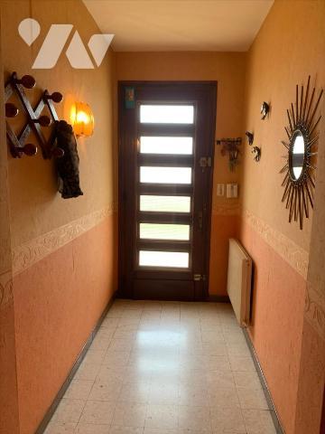 PROCHE CENTRE VILLE, HABITATION ET SES DEUX STUDIOS