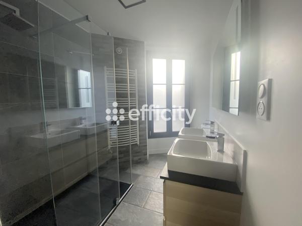 Maison 8 pièces - 208 m²