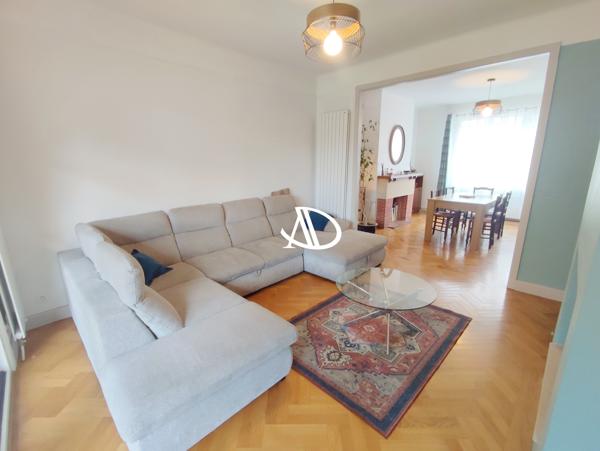 MAISON DE CARACTERE 4 CHAMBRES JARDIN GARAGE CAVE