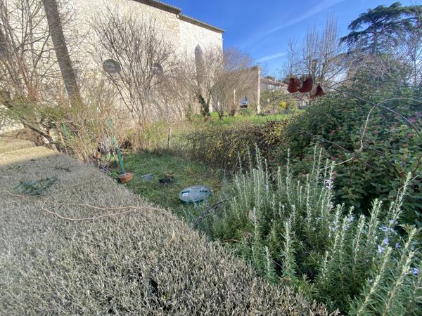 Lauzerte (82110) TARN ET GARONNE LAUZERTE Maison en pierre au village avec petit jardin, grand terrace et jolie vue