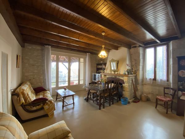 Lauzerte (82110) TARN ET GARONNE LAUZERTE Maison en pierre au village avec petit jardin, grand terrace et jolie vue