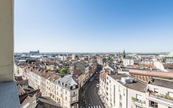 Appartement à vendre    2 pièces • 45,36 m2 Reims