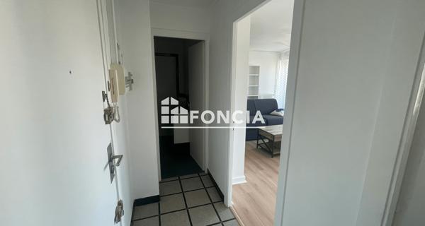 Location Studio meublé 35 m² - Valence 26000