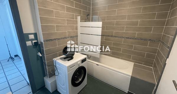 Location Studio meublé 35 m² - Valence 26000