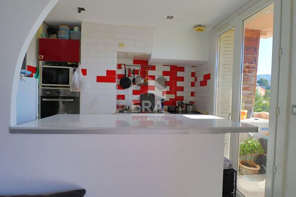 À vendre appartement 39m2 type 2 13010 LUMINEUX EXPO SUD EST BALCON CAVE TRES BON RAPPORT LOCATIF