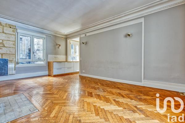 Appartement 3 pièces de 72 m² à Bordeaux (33300)