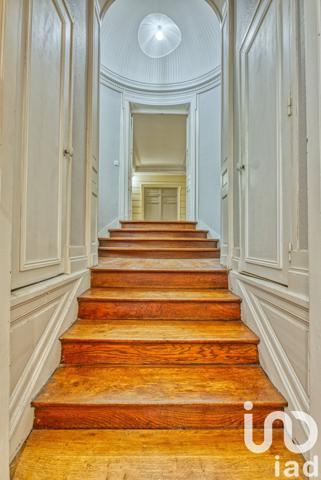 Appartement 3 pièces de 72 m² à Bordeaux (33300)