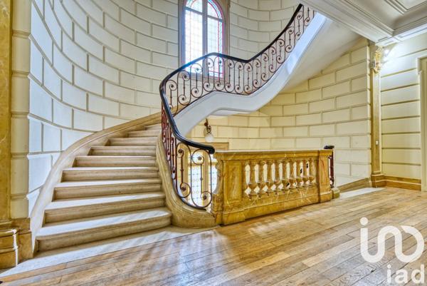 Appartement 3 pièces de 72 m² à Bordeaux (33300)