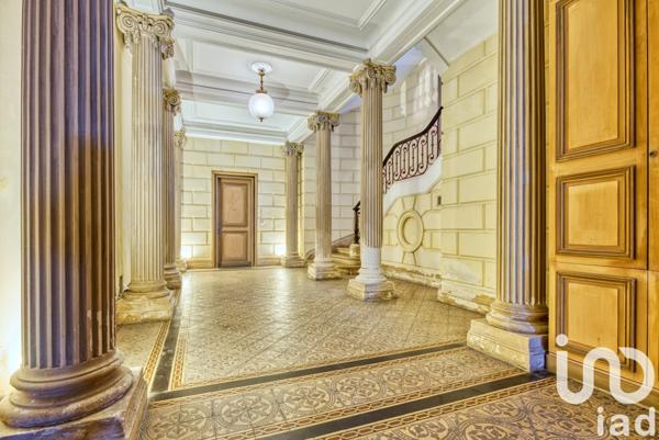 Appartement 3 pièces de 72 m² à Bordeaux (33300)