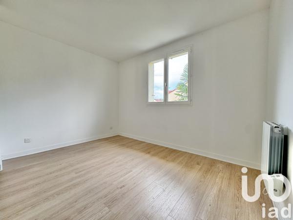 Location maison 5 pièces 131 m² Saint-Germain-lès-Corbeil