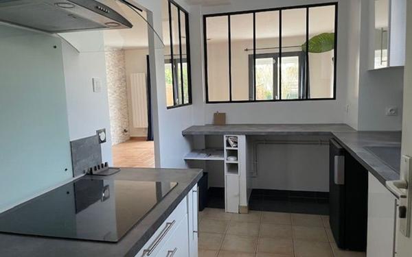 Maison à louer    5 pièces • 88,83 m2 Bailly-Romainvilliers