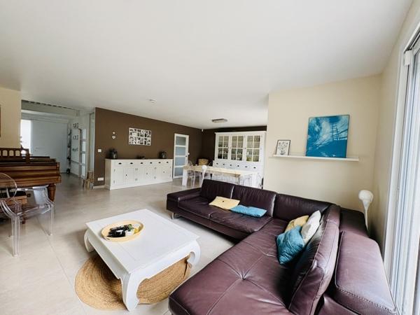 Maison 599 000 € Courdimanche 8 p 231 m² DPE A