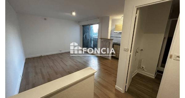 Location Studio 29.4 m² - Rueil-malmaison 92500