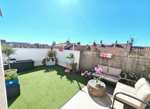 Appartement T4 + Terrasse à vendre au Camas, Marseille 05 - Réf RS1049
