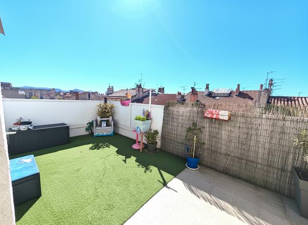 Appartement T4 + Terrasse à vendre au Camas, Marseille 05 - Réf RS1049