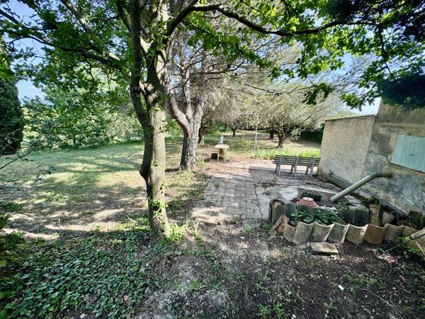 Maison de campagne à rénover Sainte-Cécile-les-Vignes (84290)