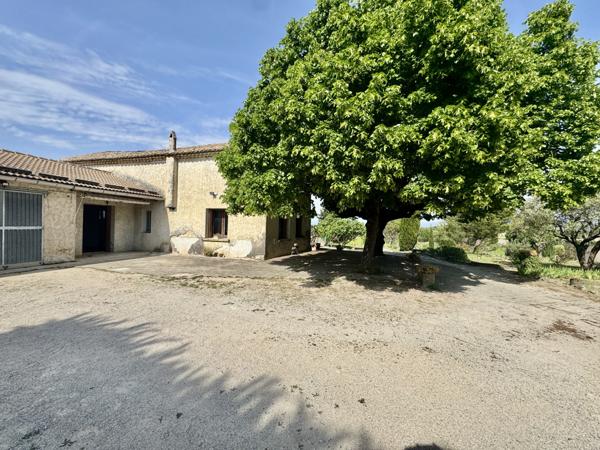 Maison de campagne à rénover Sainte-Cécile-les-Vignes (84290)