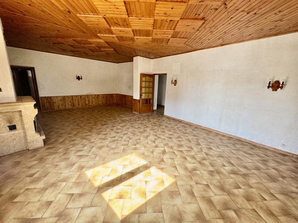 Maison de campagne à rénover Sainte-Cécile-les-Vignes (84290)