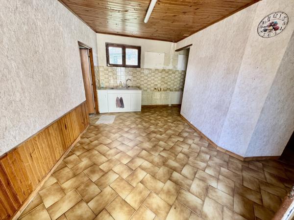 Maison de campagne à rénover Sainte-Cécile-les-Vignes (84290)