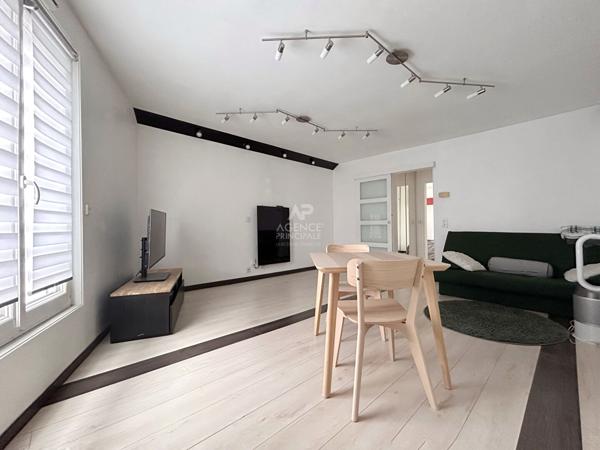 Appartement Poissy 2 pièce(s) 44.56 m2 Loyer 950 €/mois charges comprises **  - Référence  9232