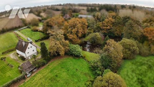 MAISON AVEC ETANG - BRICQUEBOSCQ
