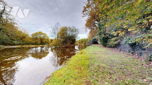 MAISON AVEC ETANG - BRICQUEBOSCQ