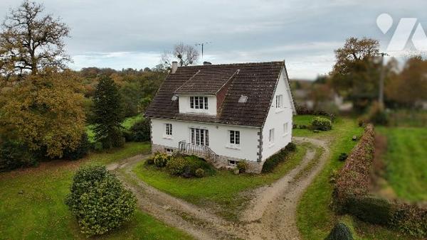 MAISON AVEC ETANG - BRICQUEBOSCQ