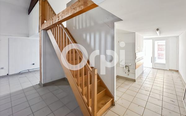 Maison à vendre    2 pièces •  Ruoms