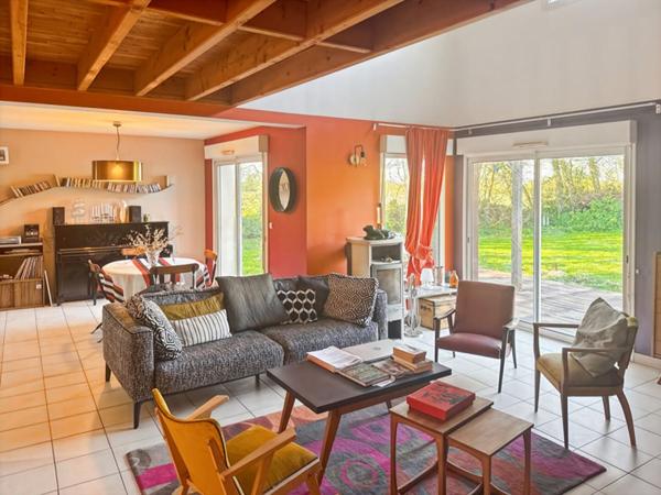 Maison Sable Sur Sarthe 6 pièce(s) 99.43 m2