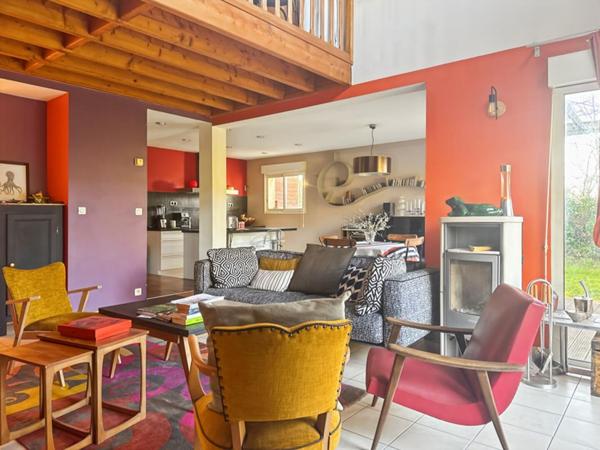 Maison Sable Sur Sarthe 6 pièce(s) 99.43 m2