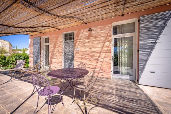 EXCLUSIVITE - MOUSTIERS SAINTE MARIE - GITES DE CHARME - CORPS DE FERME DU XIX EME - 560 M2 - 3 BATIS - TERRAIN 6640 M2 - VUE - 1295000€