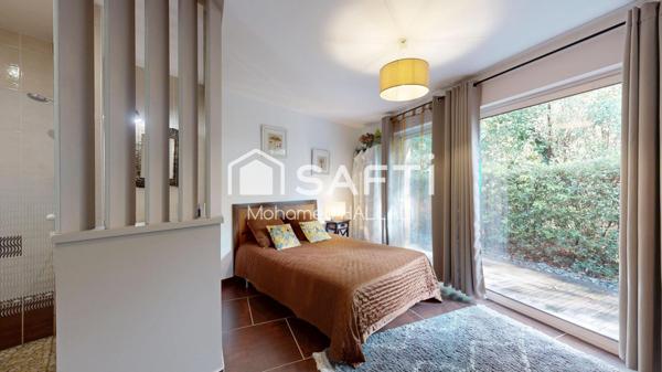 Architecture élégante de 243 m², parcelle de 2800 m²