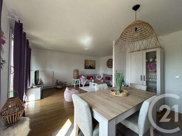Appartement F4 à vendre  4 pièces - 83 m 2   GENNEVILLIERS  - 92
