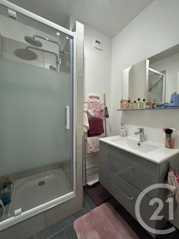 Appartement F4 à vendre  4 pièces - 83 m 2   GENNEVILLIERS  - 92