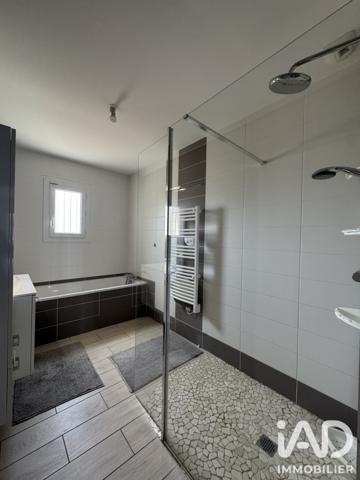 Maison à vendre 8 pièces 172 m² Bourges