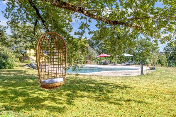 Mas La Salvetat Peyrales 6 pièce(s) 400 m2