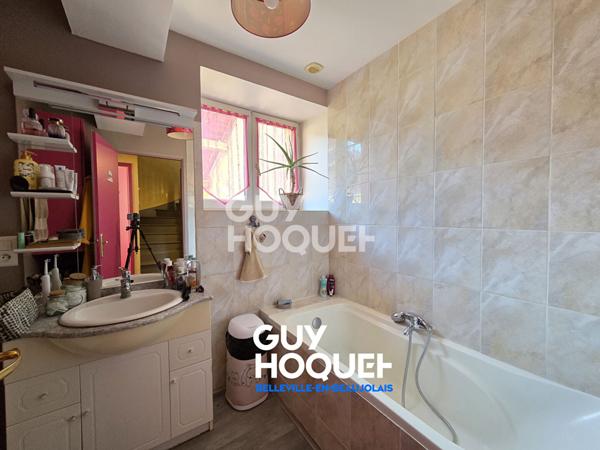 Maison 4 pièces à vendre à Beaujeu -Centre village - Réf 719