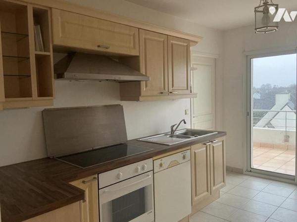 Poulfanc T 5 + 2 garages et 1 cave