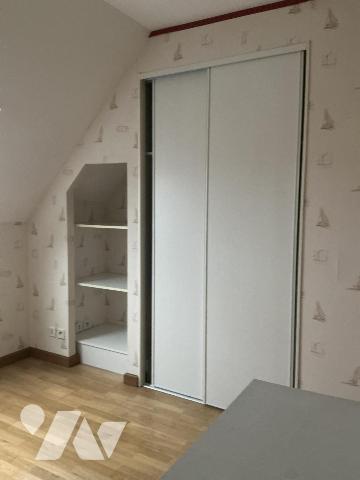 Poulfanc T 5 + 2 garages et 1 cave