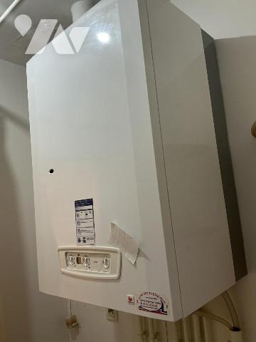 Poulfanc T 5 + 2 garages et 1 cave