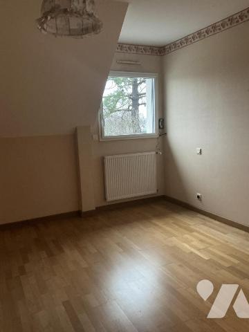 Poulfanc T 5 + 2 garages et 1 cave