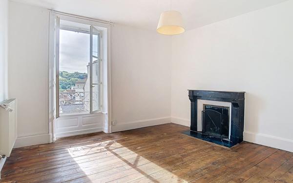 Appartement à louer    4 pièces • 103,30 m2 Aurillac