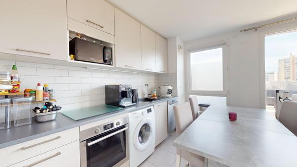 EXCLUSIVITÉ - NOISY-LE-SEC - 4 PIÈCES 70 m² - TERRASSE 40 m² - PARKINGS - CELLIER